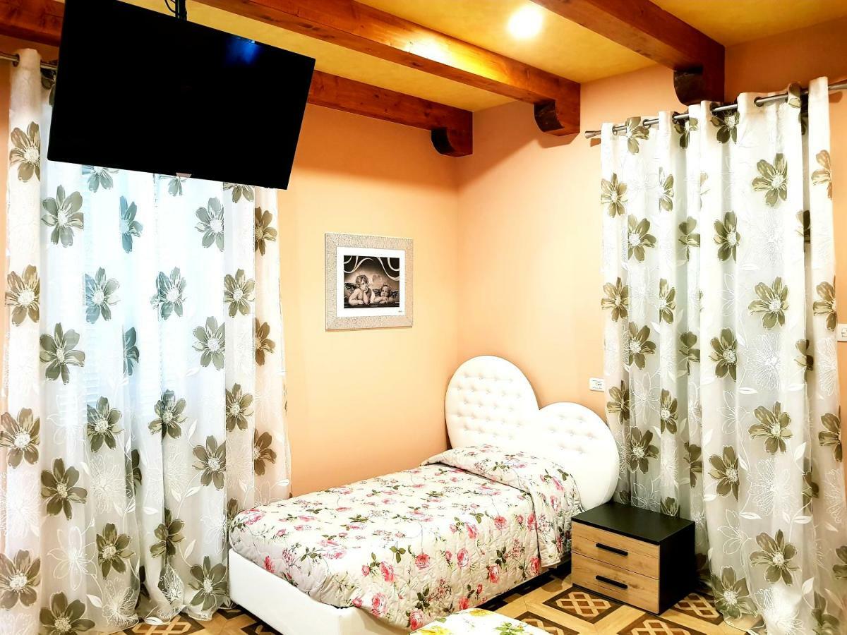 Hotel Da Marianna Barzanò Esterno foto